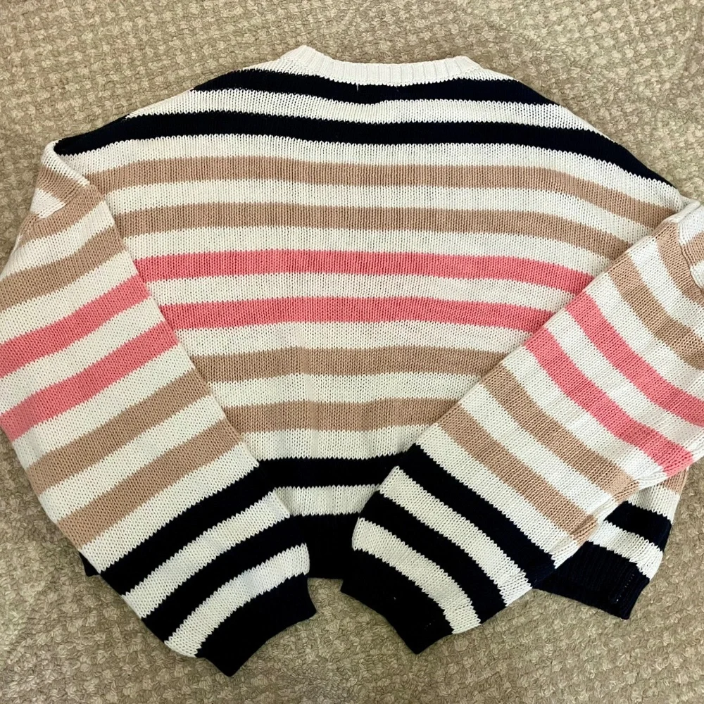 Sweater - Picture 3 of 3